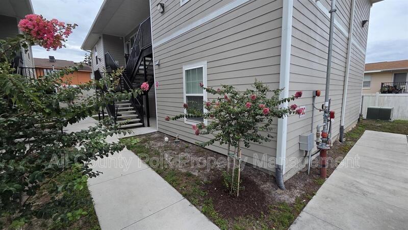 915 Ariana St #45 - Photo 3 of 18