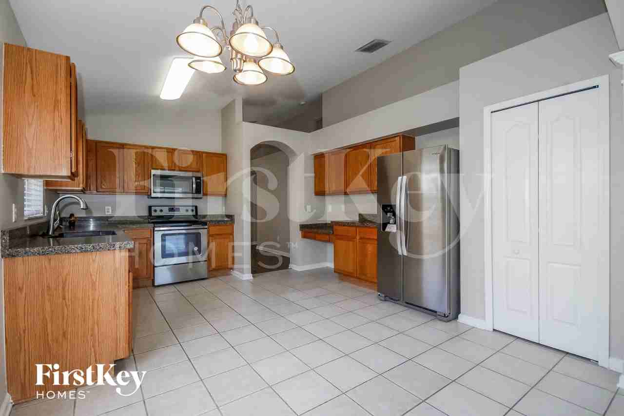 10214 Hunters Haven Blvd - Photo 6 of 16