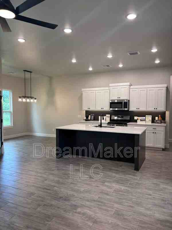 103 Trimble Dr - Photo 4 of 21