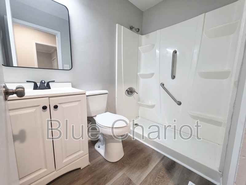 837 Waring St - Photo 5 of 29