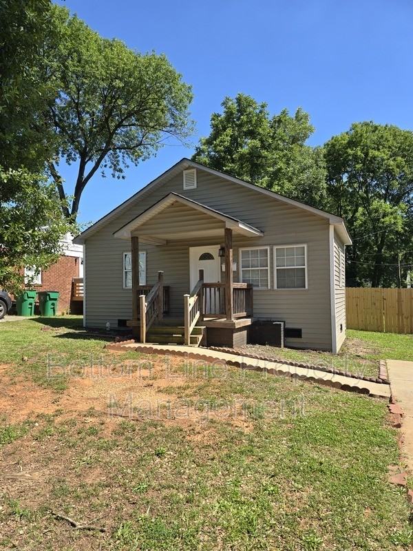 1017 Rodey Ave - Photo 2 of 22