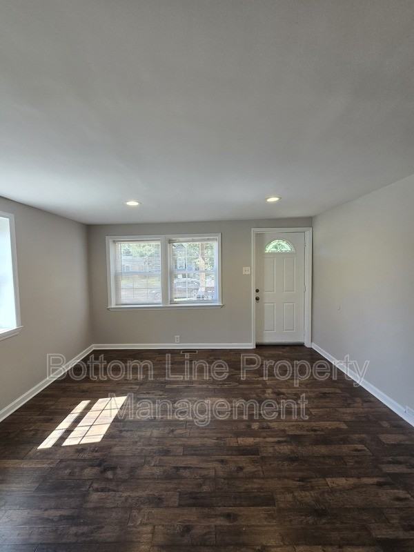 1017 Rodey Ave - Photo 6 of 22