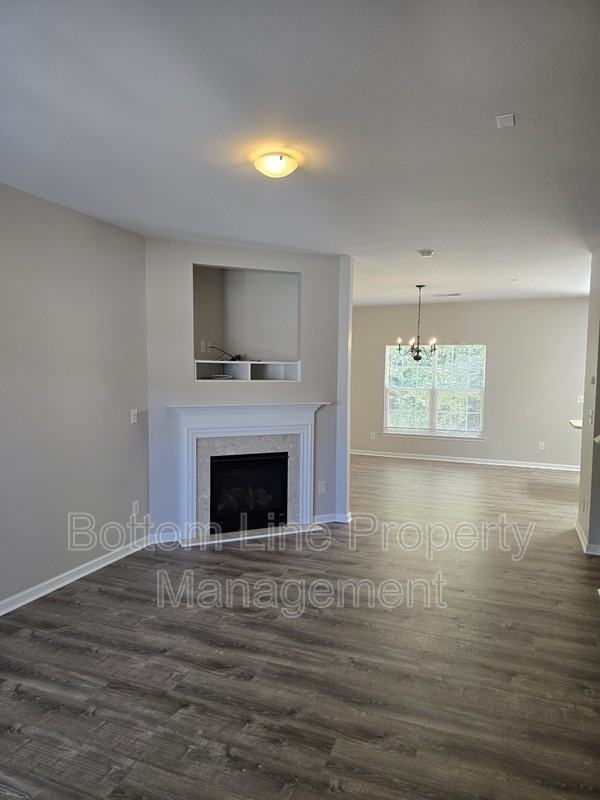 8630 Carolina Lily Ln - Photo 4 of 36