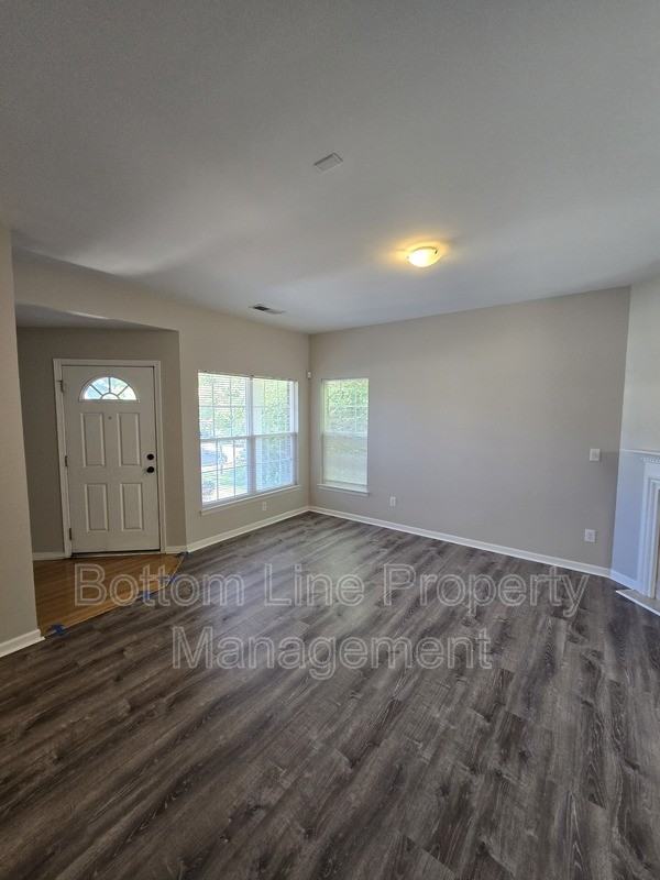 8630 Carolina Lily Ln - Photo 5 of 36