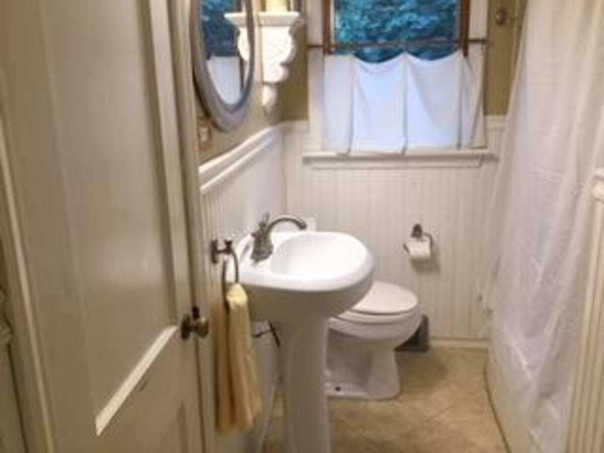 6004 Piedmont Pl - Photo 5 of 12