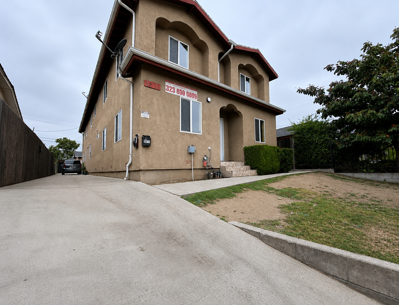 9011 Orchard Ave - Photo 2 of 15