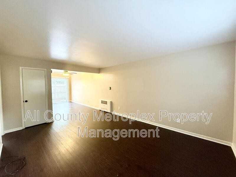 10450 E Northwest Hwy #103 - Photo 2 of 9