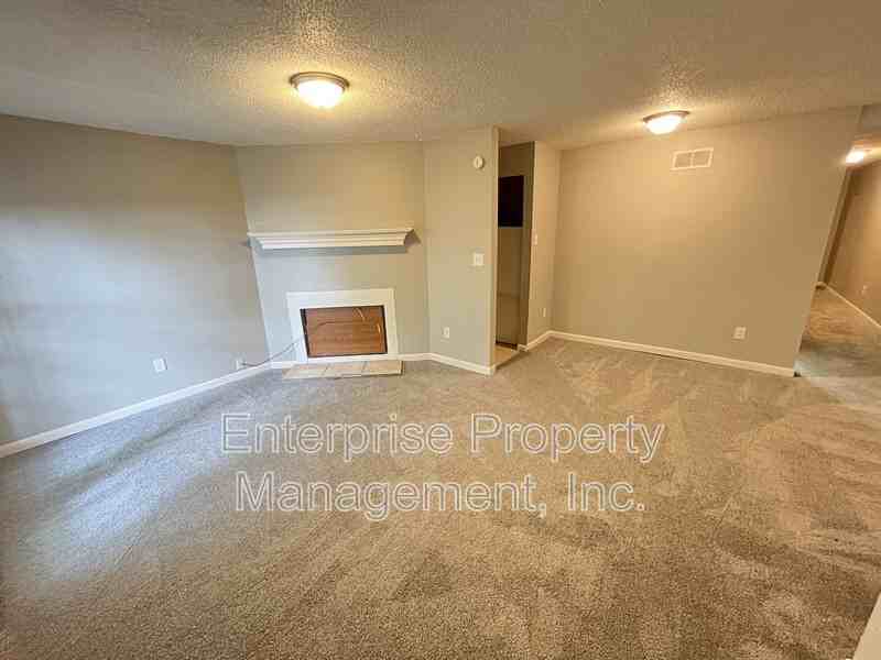 1365 Garden Rd - Photo 2 of 9