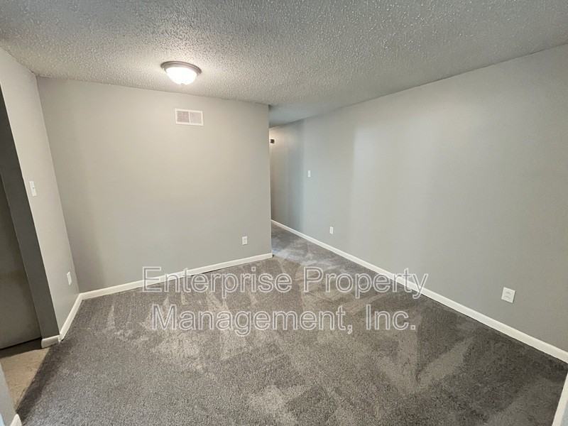 1365 Garden Rd - Photo 3 of 9