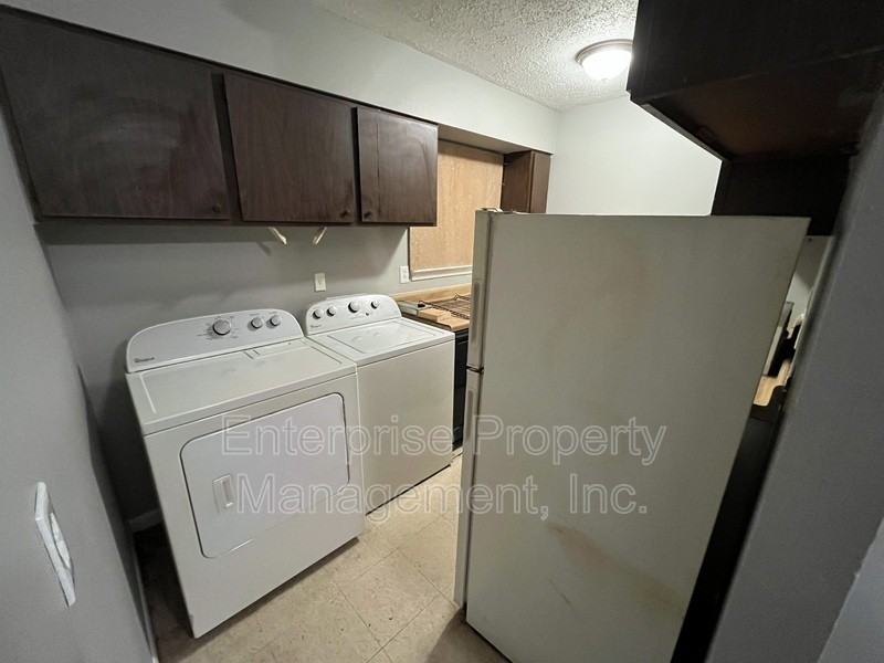1365 Garden Rd - Photo 4 of 9