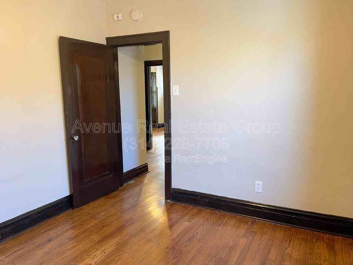 Ava Dr - Photo 7 of 10