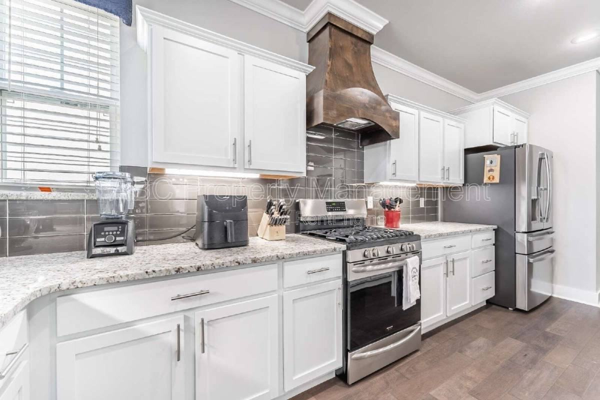 5217 S 65th Pl - Photo 2 of 10