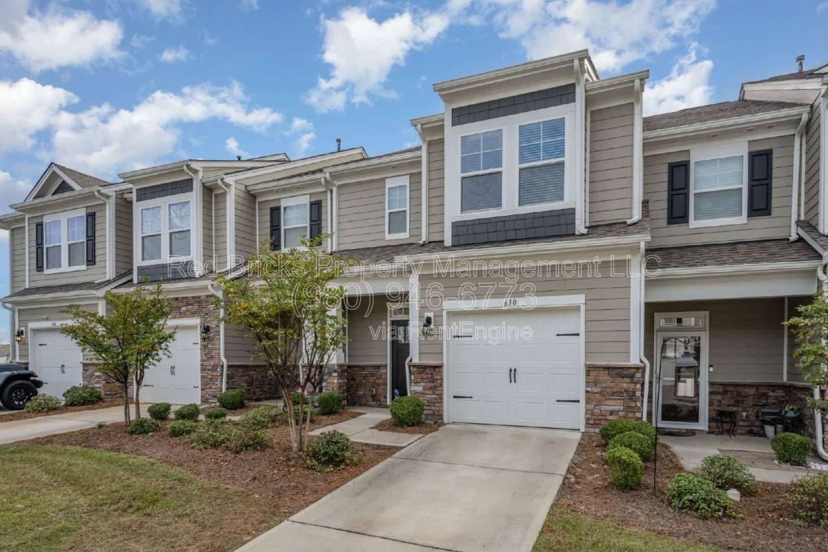 630 Cypress Glen Ln - Photo 3 of 10