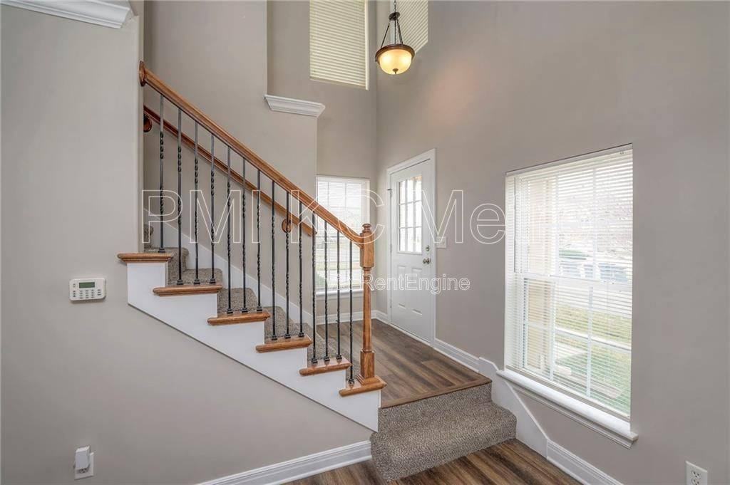 8921 Inkster St - Photo 3 of 10