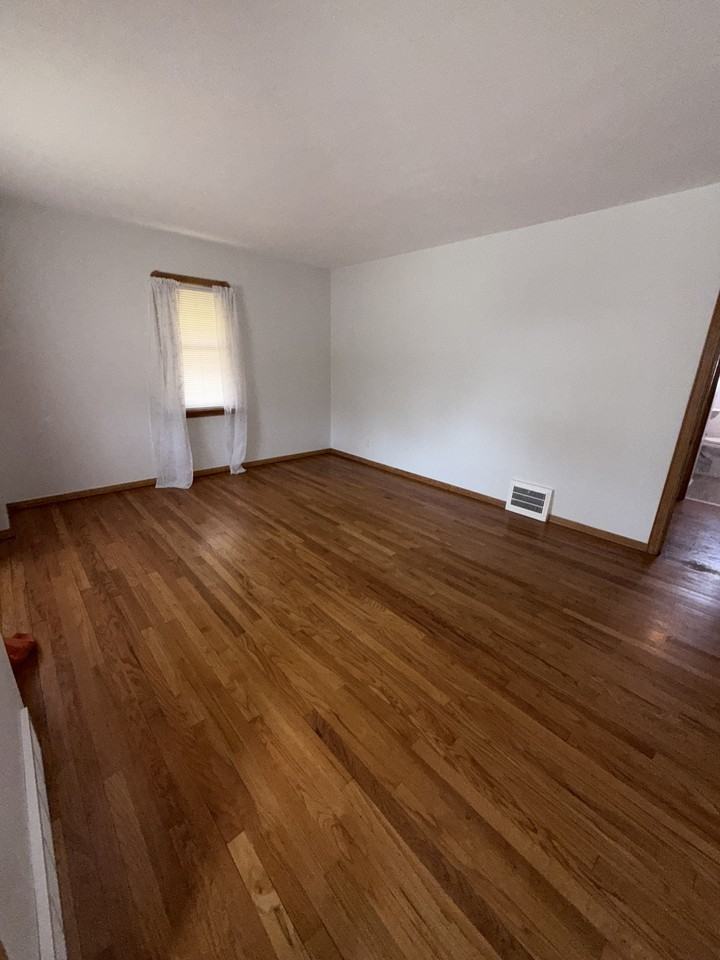 5032 E 110th St - Photo 6 of 15
