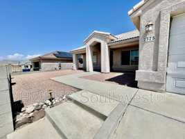 featured image of 2375 N Ridge Ave