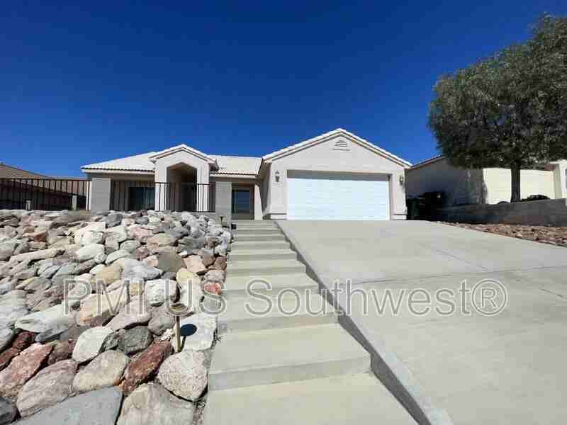 2375 N Ridge Ave - Photo 4 of 8