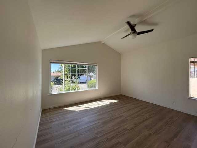 5523 Portola Cir - Photo 3 of 28