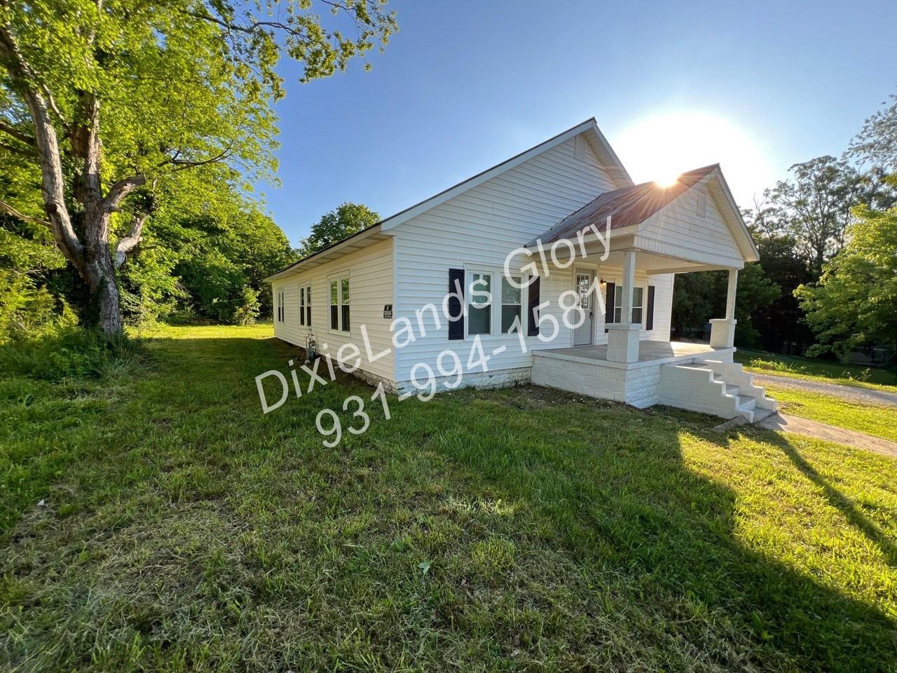 205 W Willow St - Photo 3 of 22
