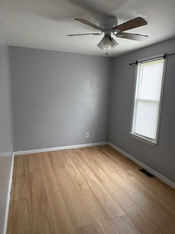 1820 Spencer Ave - Photo 6 of 10