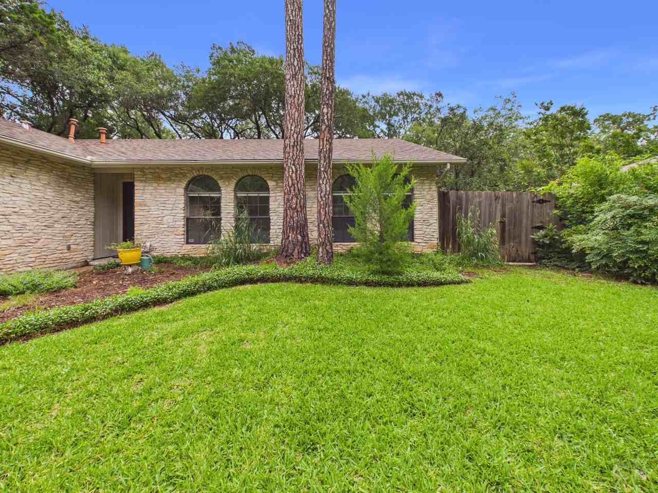 4409 Twisted Tree Dr - Photo 5 of 31