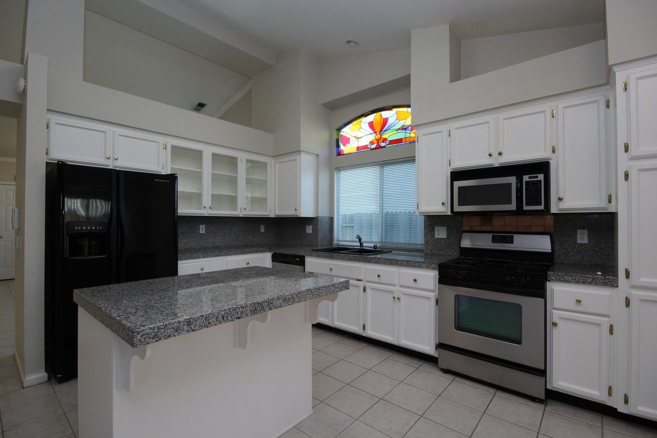 8767 Mesa Brook Way - Photo 4 of 23
