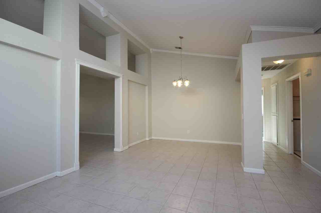 8767 Mesa Brook Way - Photo 7 of 23