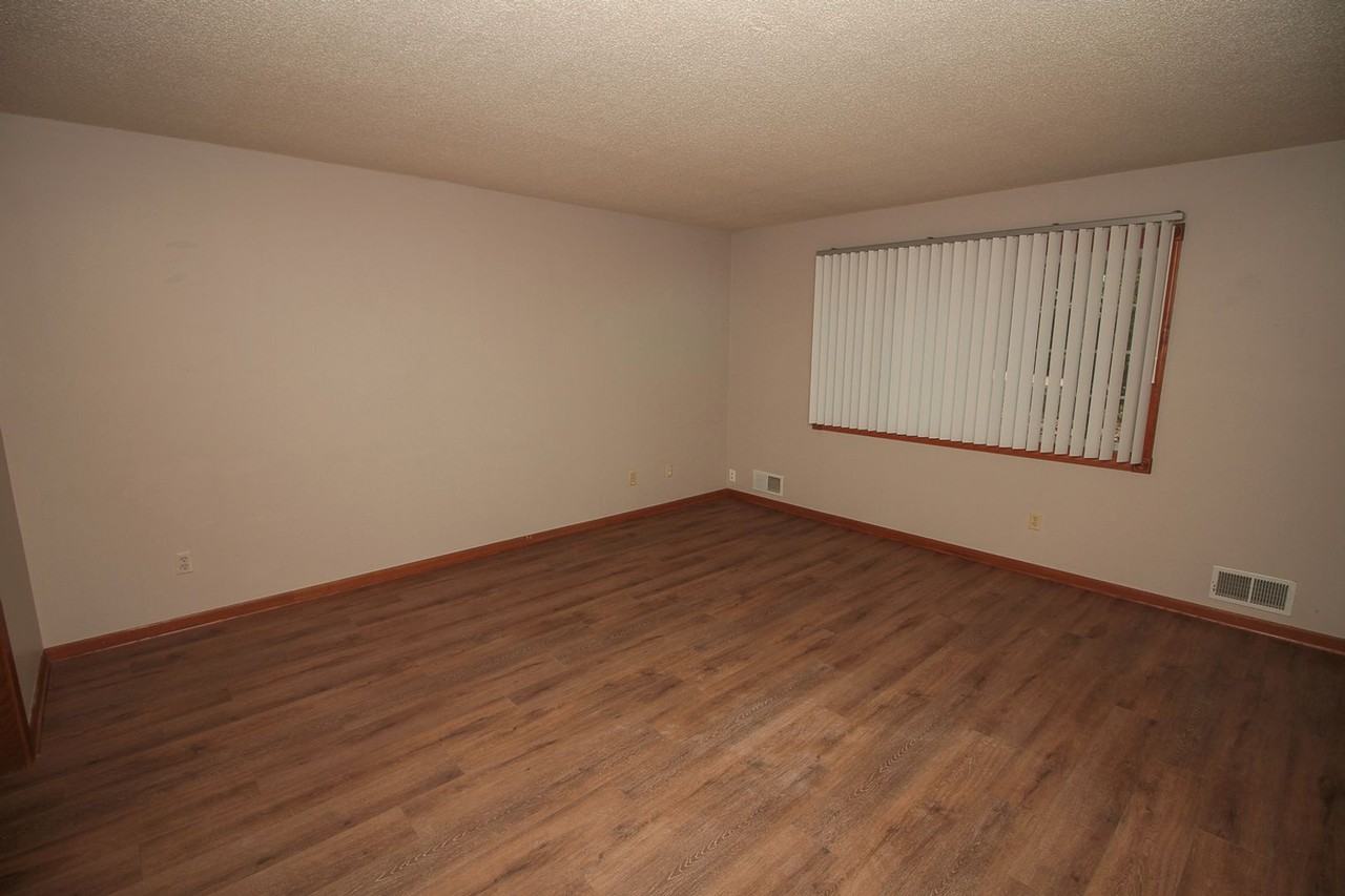 3524 County Road 101 - Photo 2 of 10