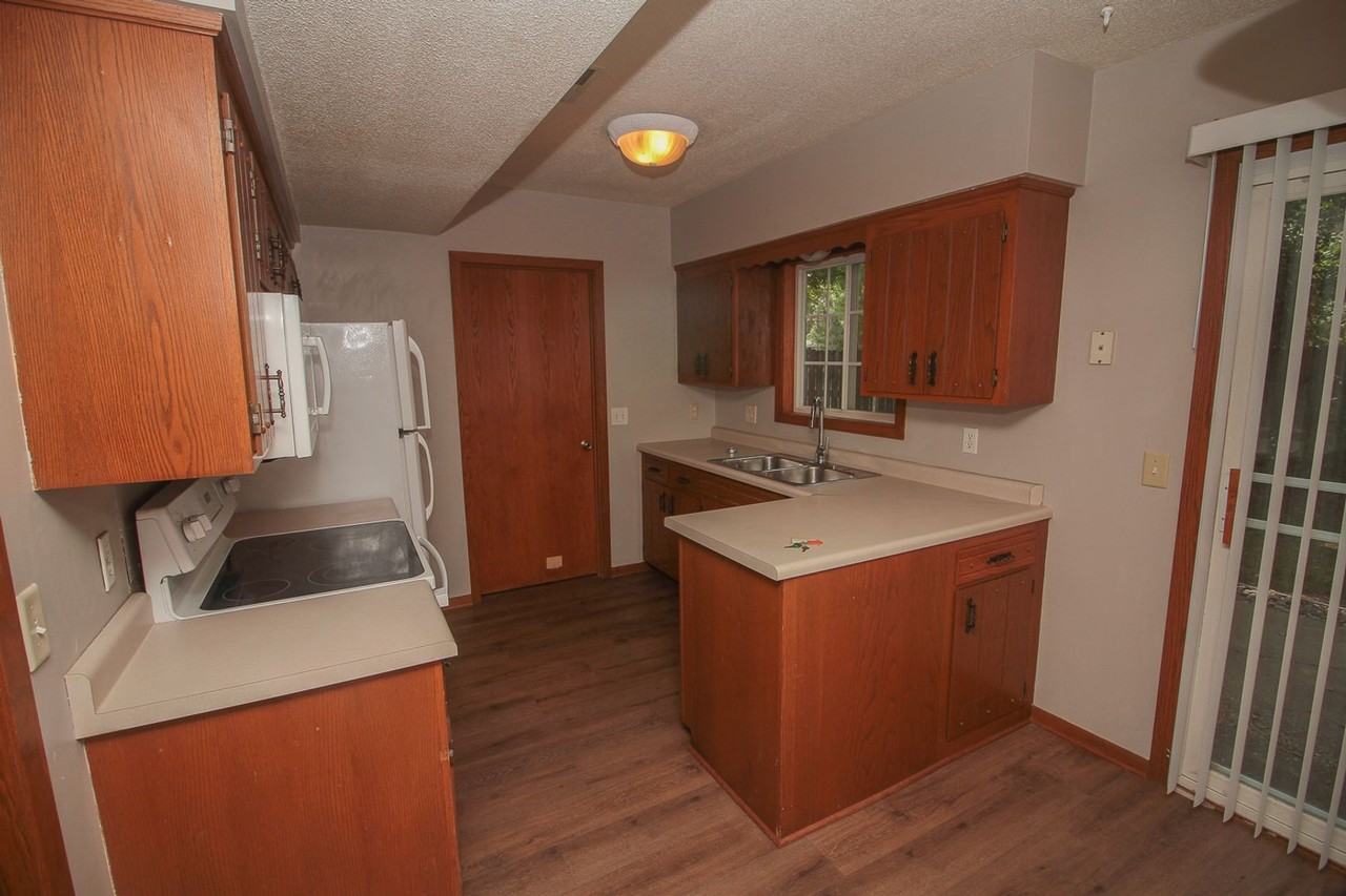 3524 County Road 101 - Photo 6 of 10