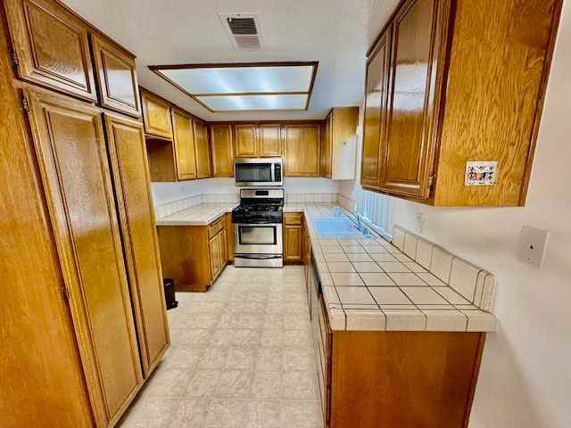 18336 Algiers St - Photo 2 of 14