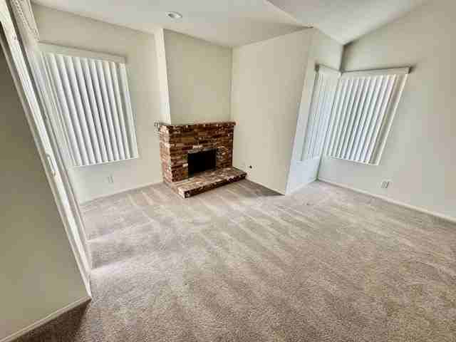 18336 Algiers St - Photo 3 of 14