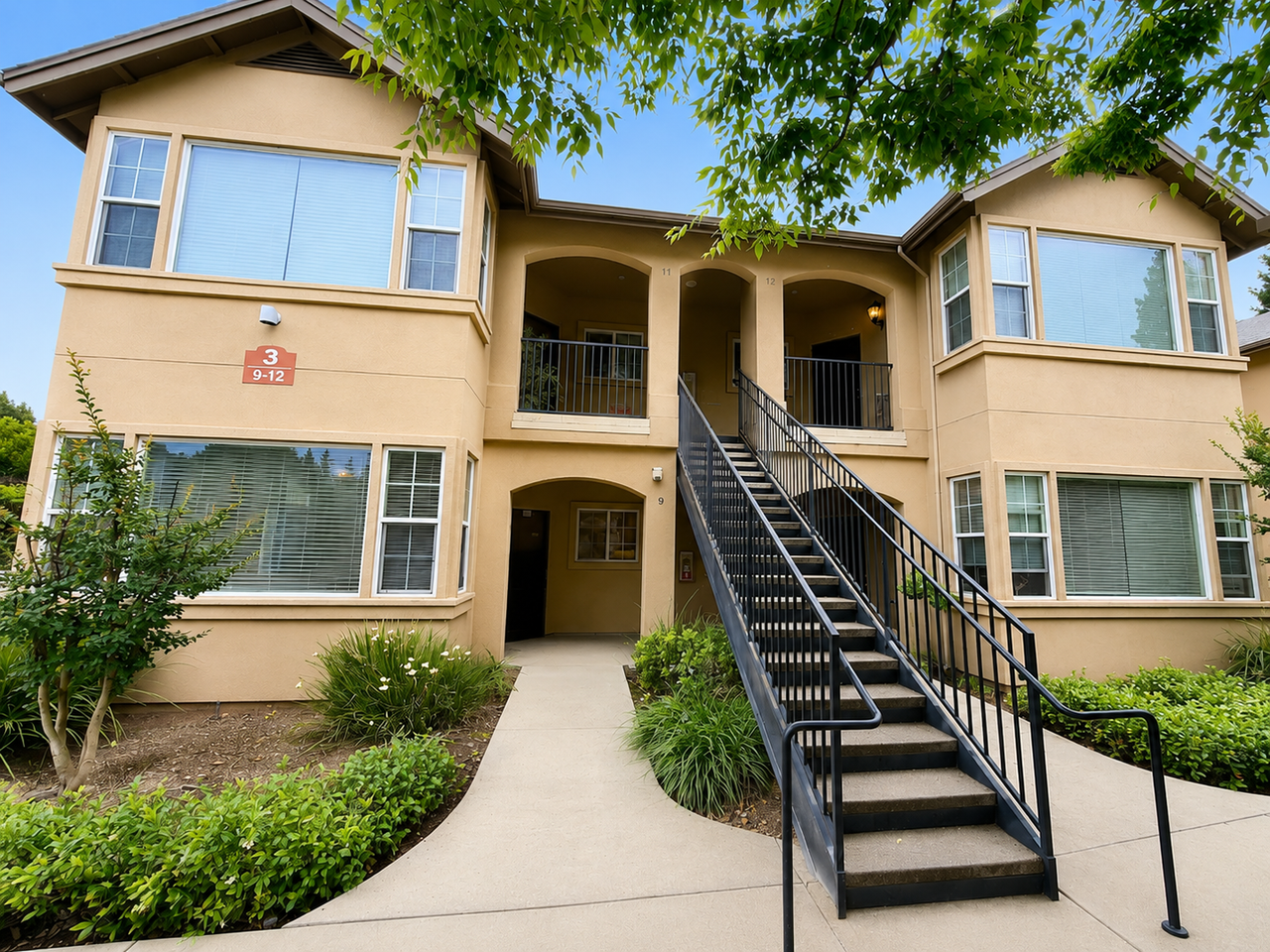 Hartford Square Apartments - Photo 4 of 50