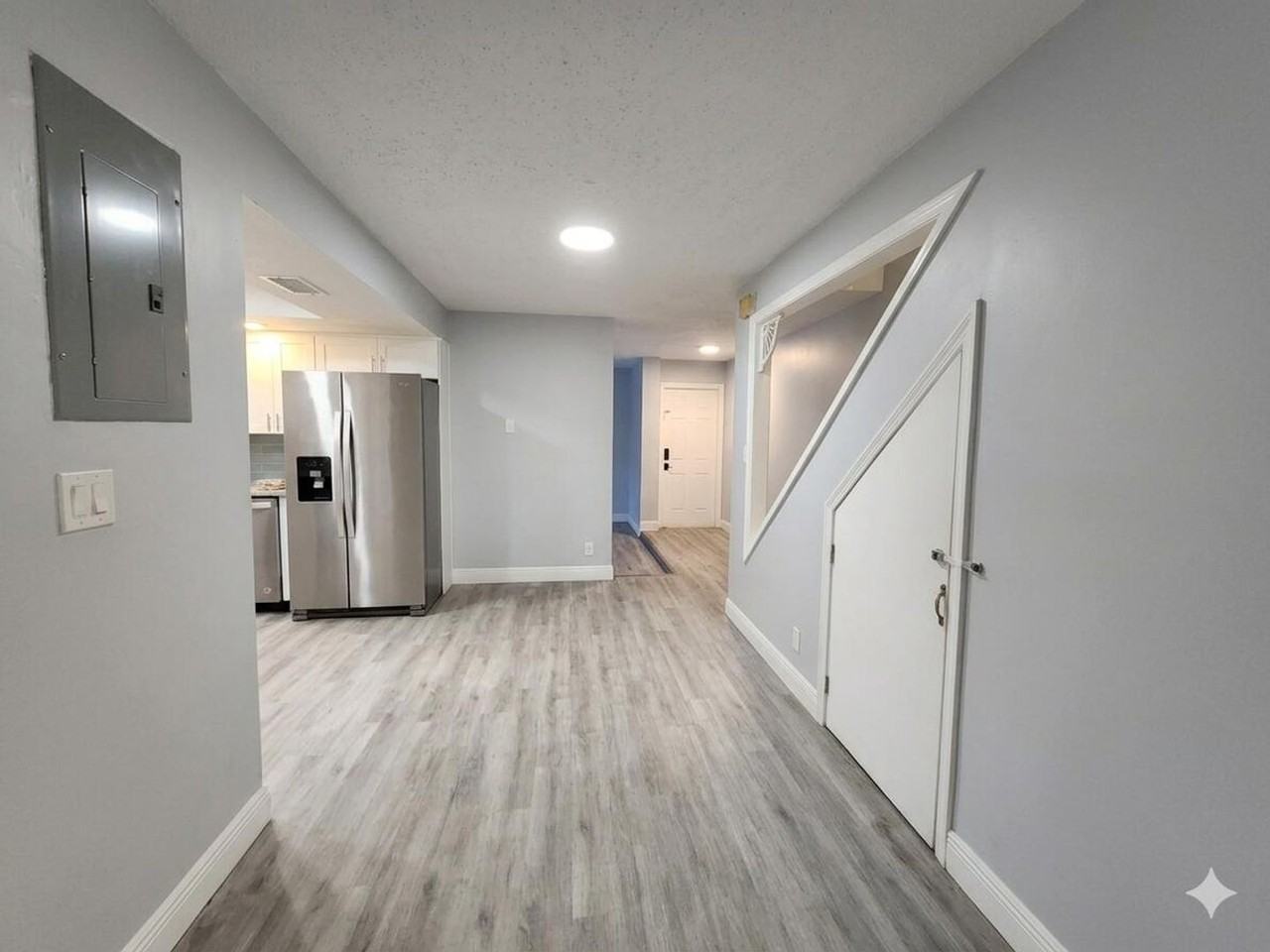 7931 Sw 7th Pl #7931 - Photo 3 of 9