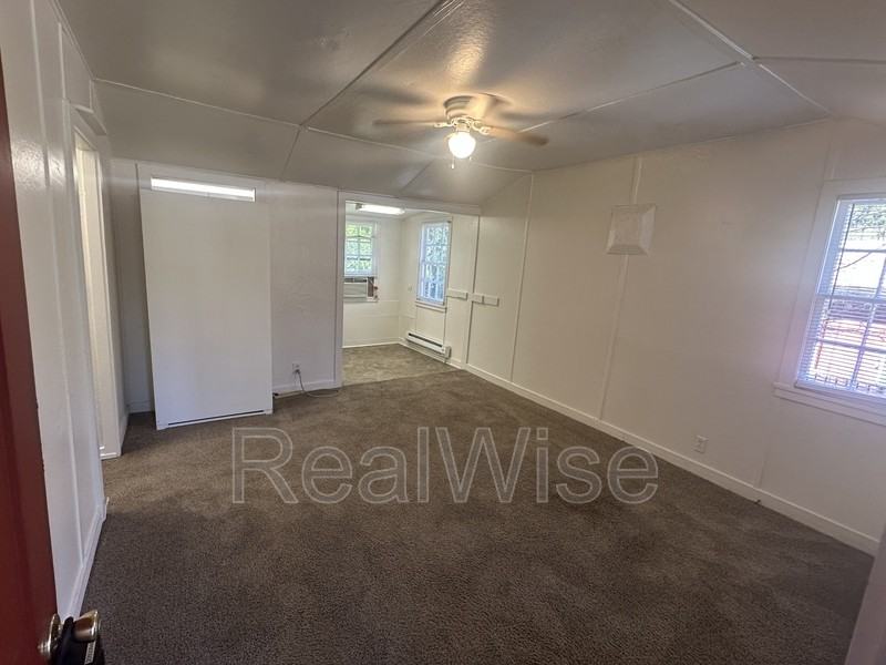 4550 Rogue River Hwy #06 - Photo 6 of 18
