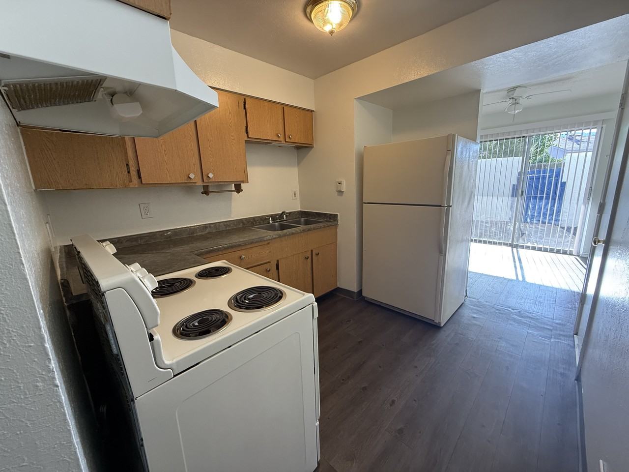 612 Morris St Ne - Photo 5 of 30