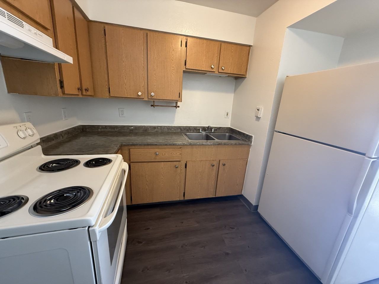 612 Morris St Ne - Photo 7 of 30