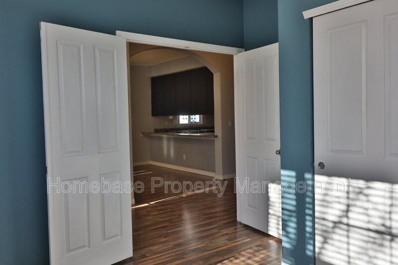 11583 E 118th Pl - Photo 2 of 30