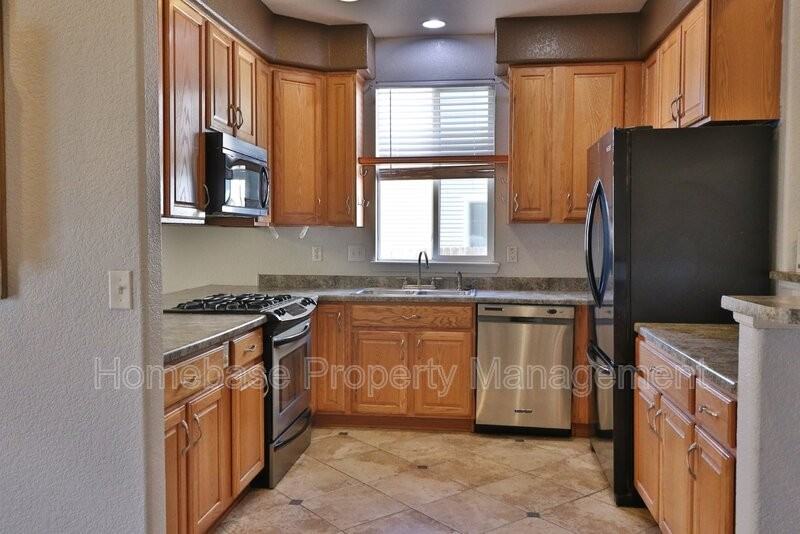 11583 E 118th Pl - Photo 4 of 30