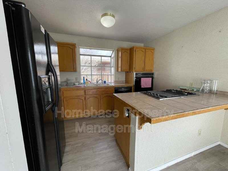 1901 Ranch Dr - Photo 6 of 13