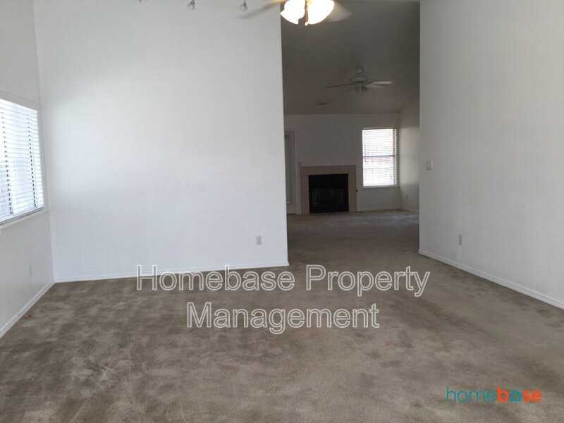 4404 Atlantic St - Photo 7 of 43
