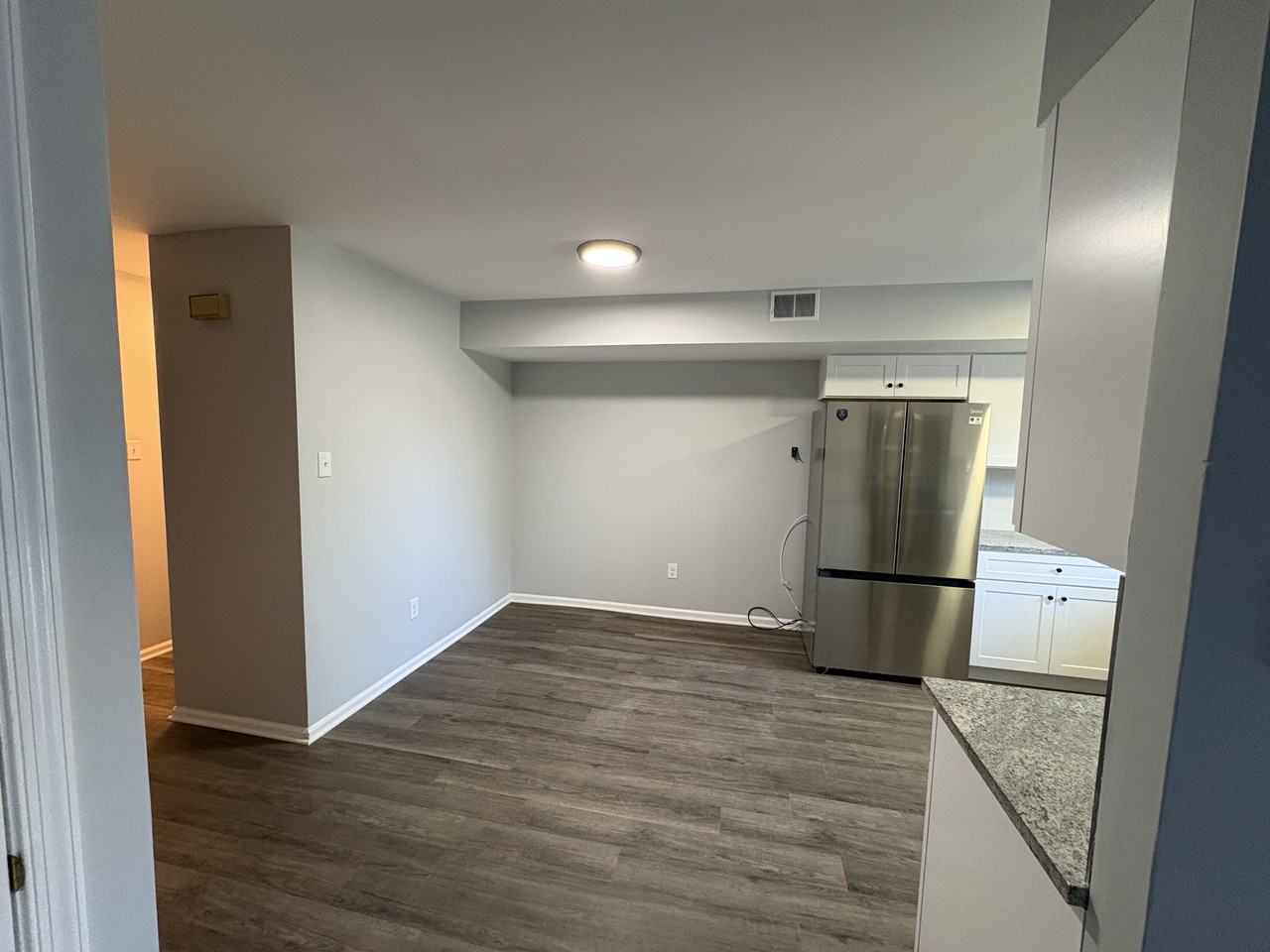 2510 Pond View Dr - Photo 2 of 13