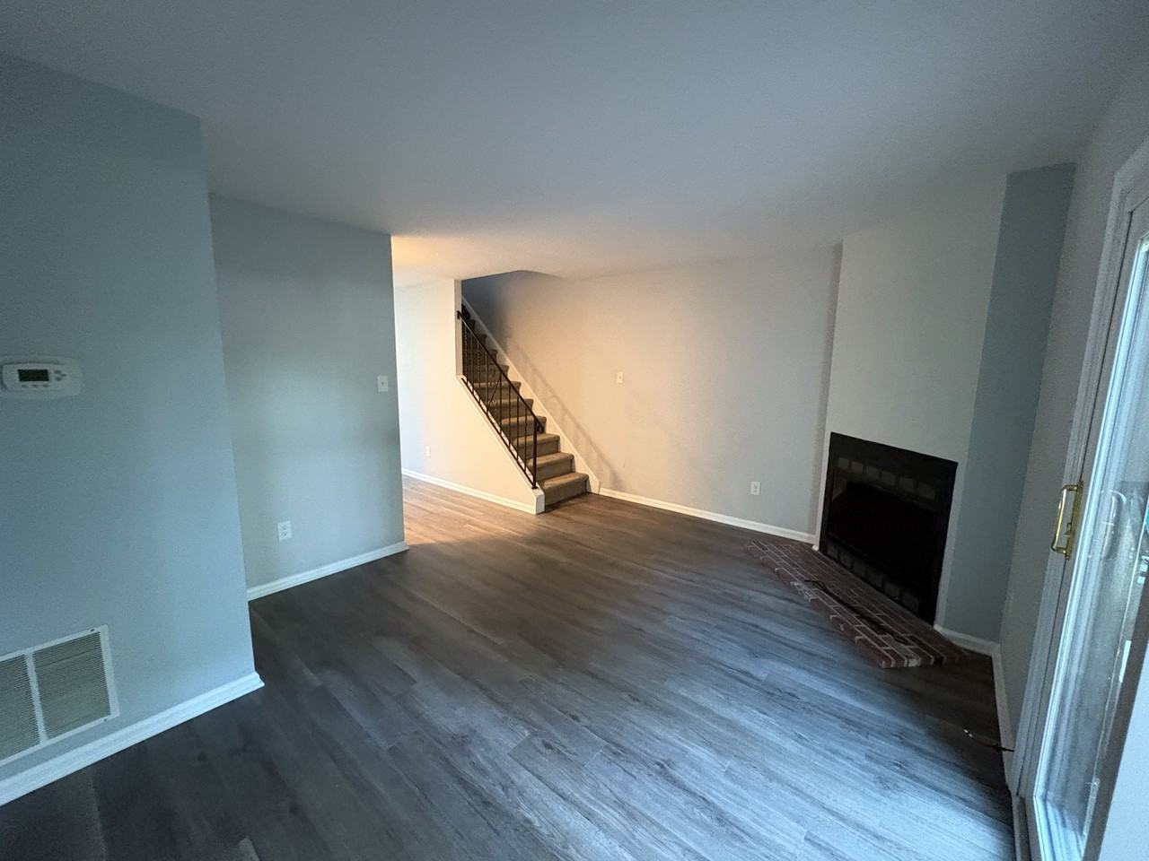 2510 Pond View Dr - Photo 5 of 13