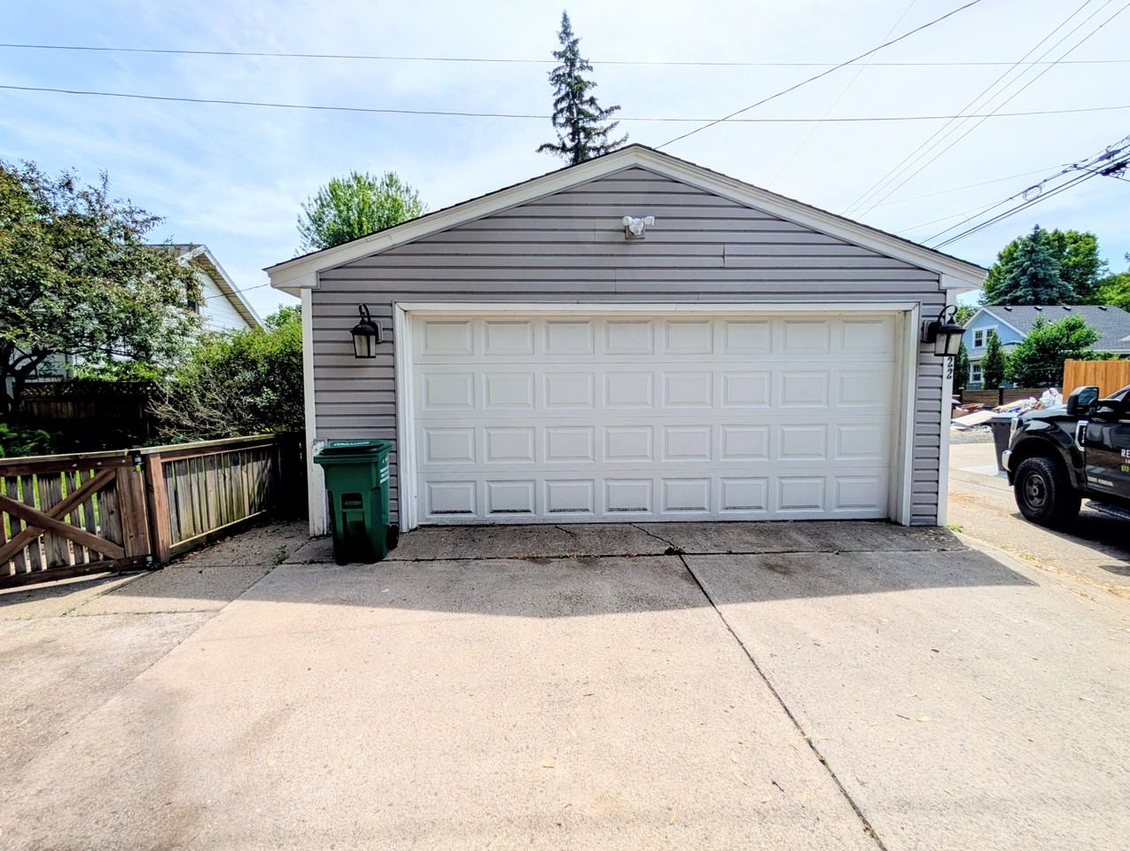 5122 36th Ave S - Photo 4 of 28