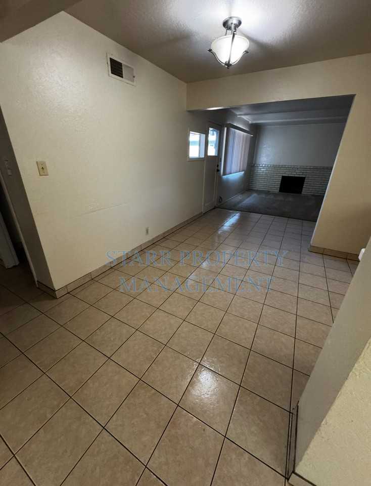 2641 Sumac Ave - Photo 4 of 19