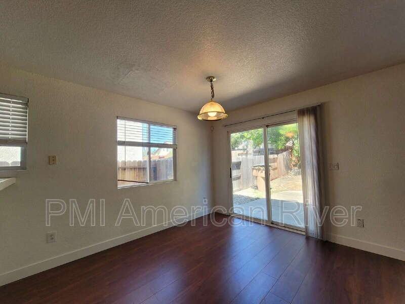 1375 Pintail Way - Photo 5 of 19