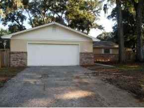 1751 Se 39th St - Photo 3 of 17