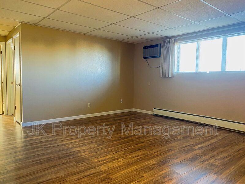 1401 2b St S #21 - Photo 4 of 16