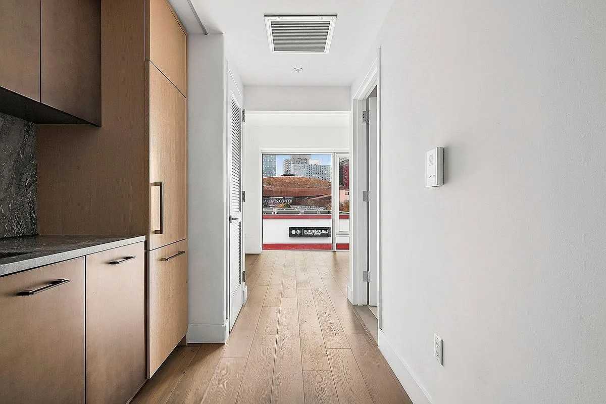 561 Pacific St - Photo 3 of 8