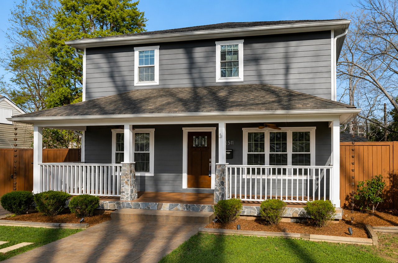 2511 Yadkin Ave - Photo 2 of 16