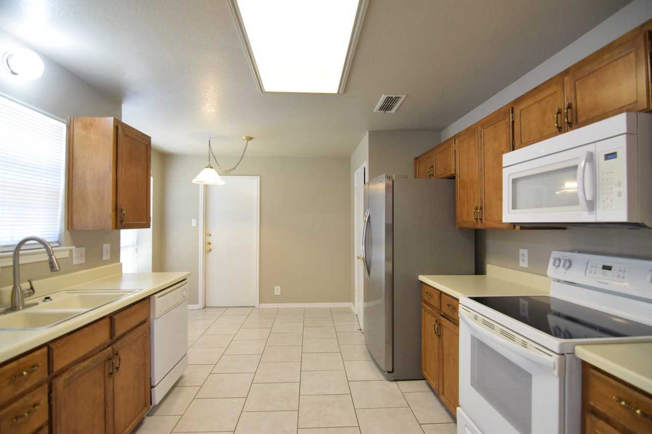 4514 Lone Star Trl - Photo 6 of 18